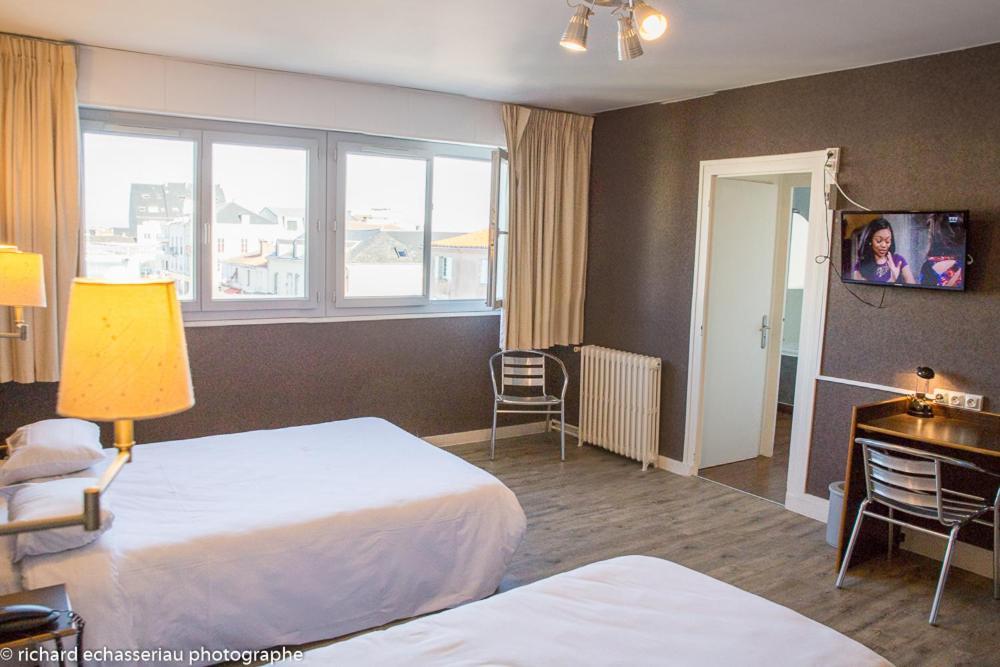Hotel De La Vendee La Roche-sur-Yon Zewnętrze zdjęcie