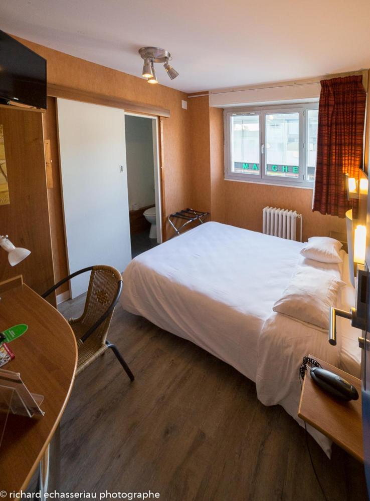 Hotel De La Vendee La Roche-sur-Yon Zewnętrze zdjęcie